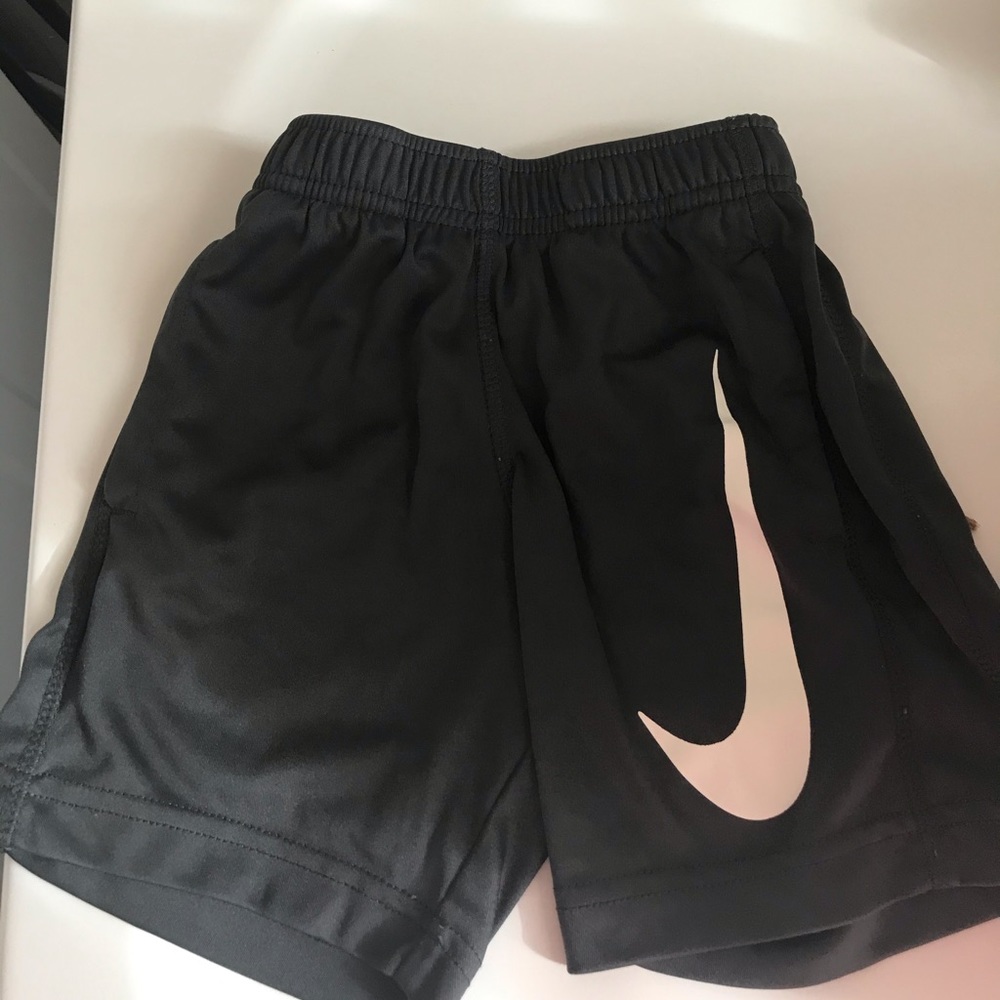 Black toddler boy shorts Nike